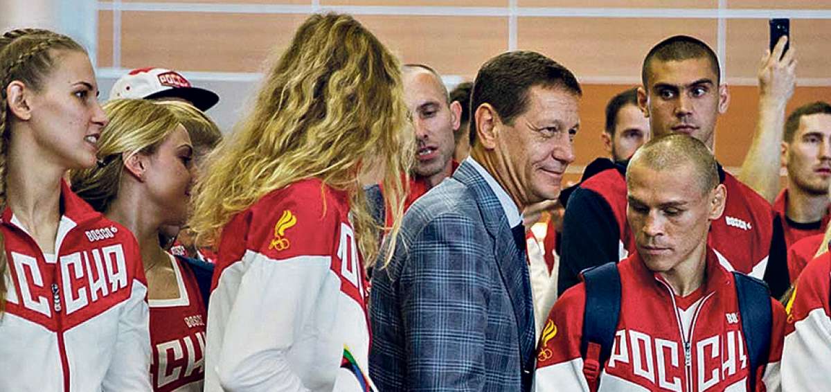 &rarr;El presidente del Comit&eacute; Ol&iacute;mpico Ruso, Alexandre Jukov (c), dio ayer una rueda de prensa para ratificar su apoyo a los deportistas de su pa&iacute;s.