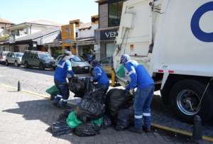 A&ntilde;o Nuevo limpio: Quito pide sacar la basura a tiempo y mantener la ciudad ordenada