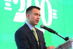 El presidente Daniel Noboa estuvo presente en la sesión solemne por los 200 años de provincialización de Manabí