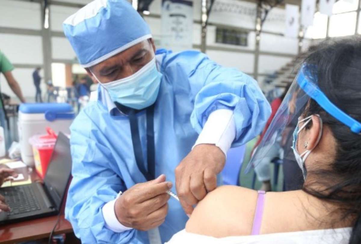 Vacunaci&oacute;n ser&aacute; en centros de salud