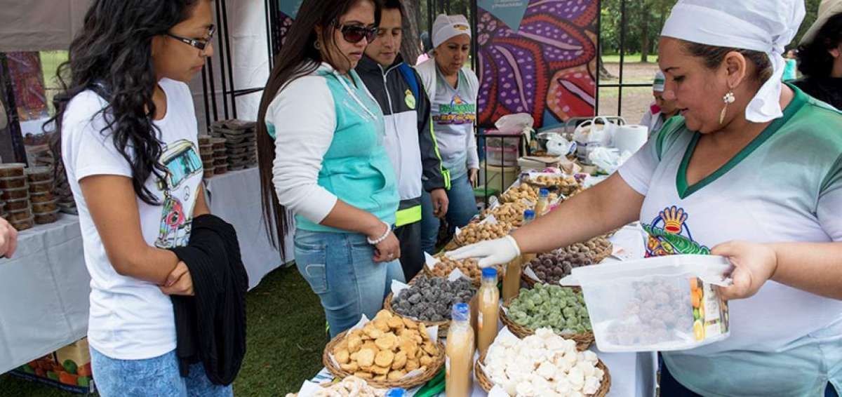 Entre los productos m&aacute;s populares ofrecidos en la feria est&aacute;n los tradicionales dulces de Manab&iacute;.