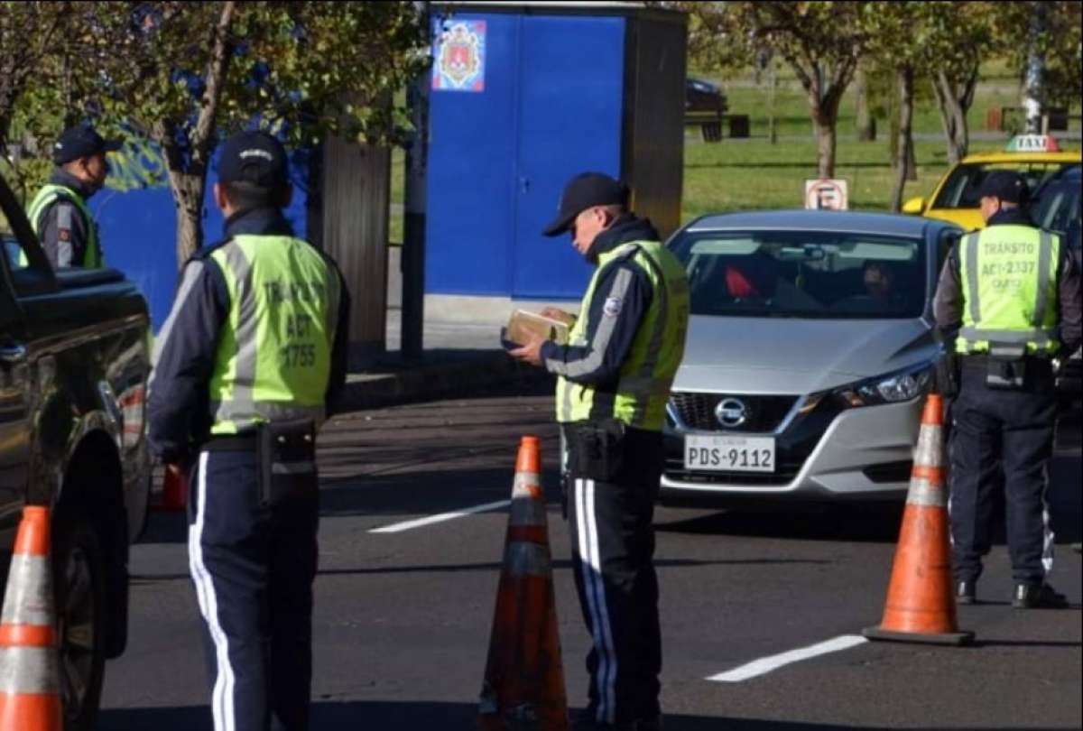 Operativos de alcoholemia en más de 20 puntos de Quito este fin de semana