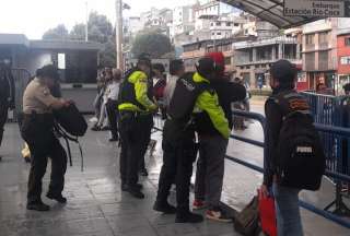 Las estaciones El Recreo, Playón de La Marín y Quitumbe, del Trolebús y Ecovía, fueron controladas por los funcionarios que apoyaban a la seguridad ciudadana.