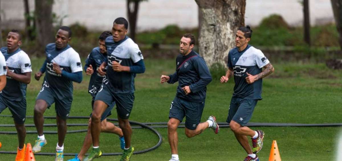 La plantilla de Liga de Quito se entren&oacute; durante la semana pasada bajo la direcci&oacute;n de los asistentes de Claudio Borghi, Enrique Vera y Norberto Araujo.