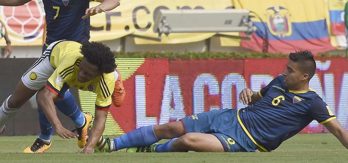 Noboa pidi&oacute; a sus centrales que &ldquo;despierten&rdquo; durante el partido en Barranquilla