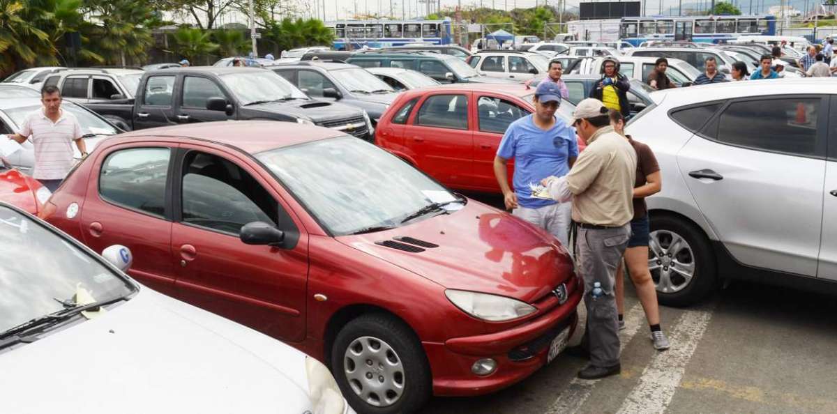 INEC: parque automotor de Ecuador creci&oacute; 57% en 5 a&ntilde;os