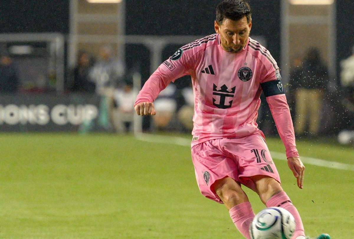 Messi lleg&oacute; a los 900 goles en su carrera, pero el FC Barcelona no se pronunci&oacute; tras el hist&oacute;rico logro.