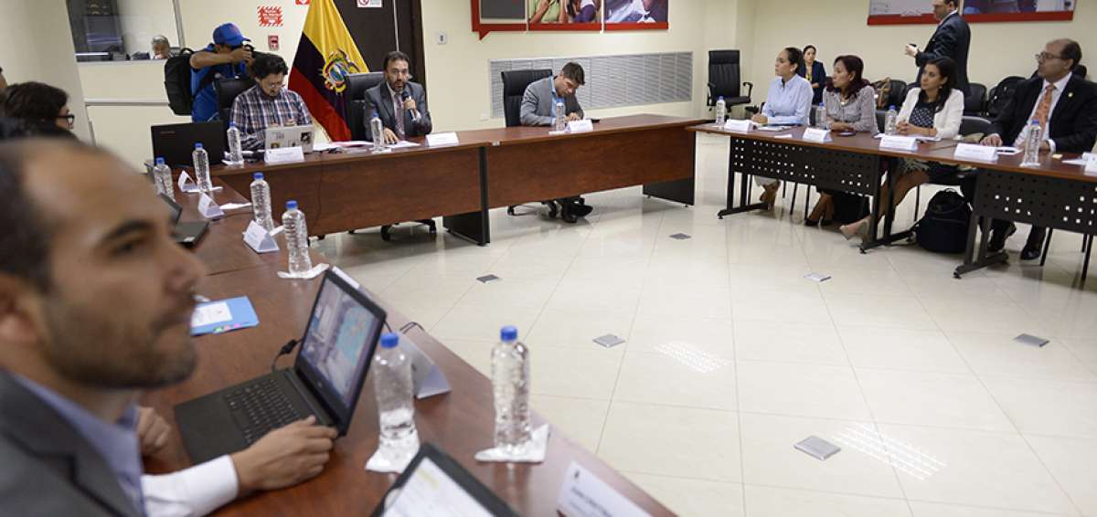 En la sesi&oacute;n de ayer participaron 11 asamble&iacute;stas y m&aacute;s de 10 representantes de los gremios productivos del pa&iacute;s.