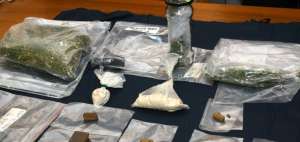1.305 paquetes de droga incautados