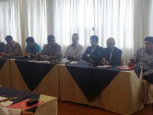 La reuni&oacute;n se llev&oacute; a cabo en un hotel c&eacute;ntrico de Guayaquil. Foto: Daniel Amaiquema