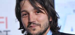 El actor y director Diego Luna vuelve a M&eacute;xico para estelarizar una obra de Galindo y Carrera