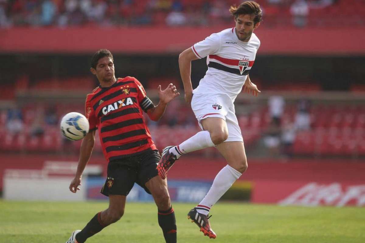 Kak&aacute; regresa a la selecci&oacute;n brasile&ntilde;a para amistosos, tras un a&ntilde;o y medio de ausencia