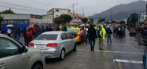 En la Av. de la Prensa y Manta se presentaron cierres por manifestantes. 