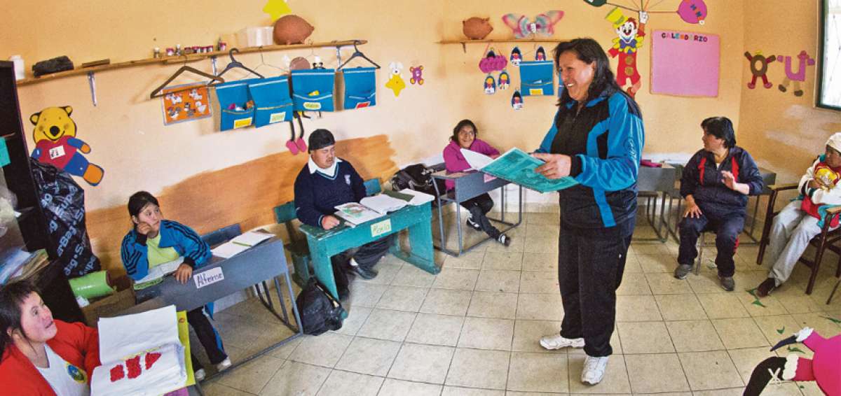 M&oacute;nica trabaja a diario con ni&ntilde;os y adolescentes con diversas condiciones de discapacidad como s&iacute;ndrome Down, par&aacute;lisis cerebral y otras. Hace 2 a&ntilde;os encontr&oacute; una ni&ntilde;a con una padecimiento similar al de su hija.