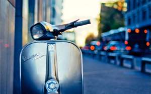 Los amantes de la Vespa encienden los motores (Galer&iacute;a)