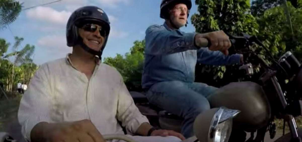 Rafael Correa asume el rol de gu&iacute;a tur&iacute;stico en documental