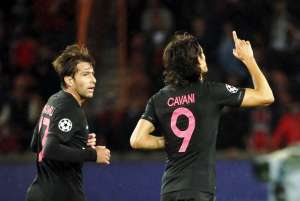 Cavani cerr&oacute; el encuentro con el 2-0 final ante el Malm&ouml;. Foto: Agencia AFP