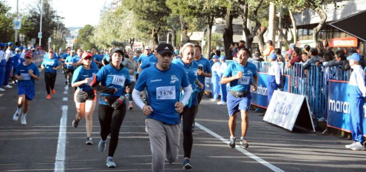 M&aacute;s de 12.000 participantes en XIV carrera "Polic&iacute;a h&eacute;roes de paz" en Ecuador