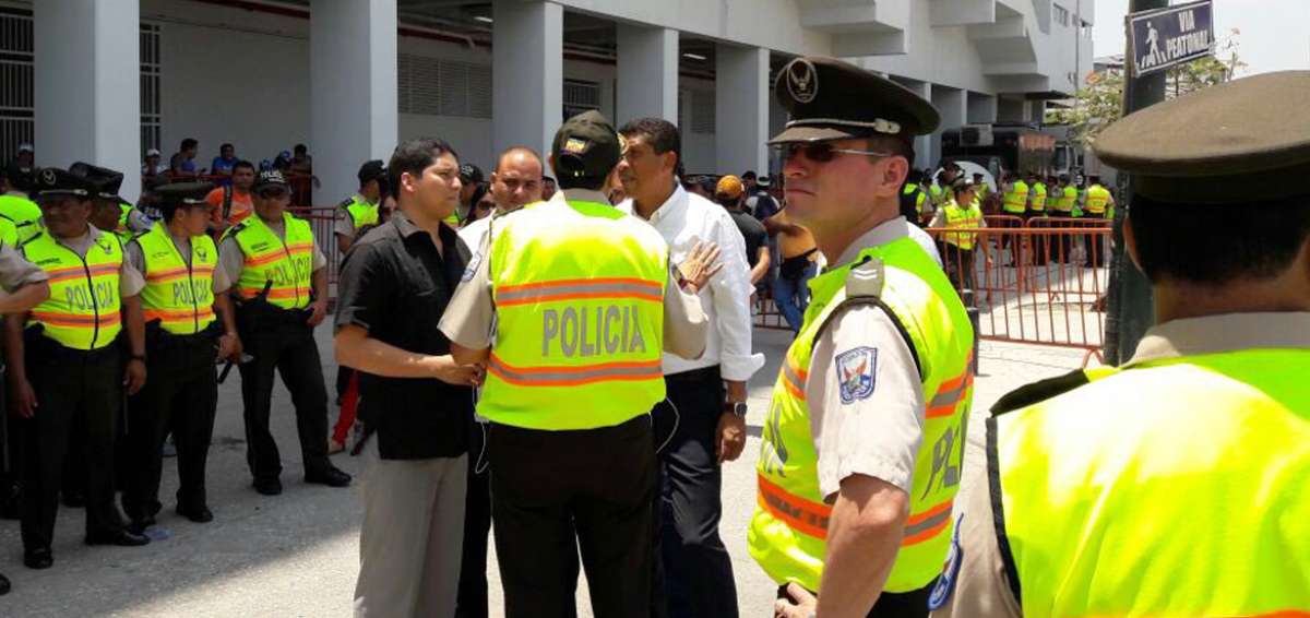Operativo de seguridad en el Capwell empez&oacute; al mediod&iacute;a