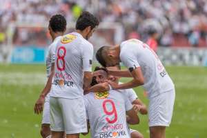 Liga saca la m&iacute;nima ventaja ante Nacional en partido de ida de la Sudamericana