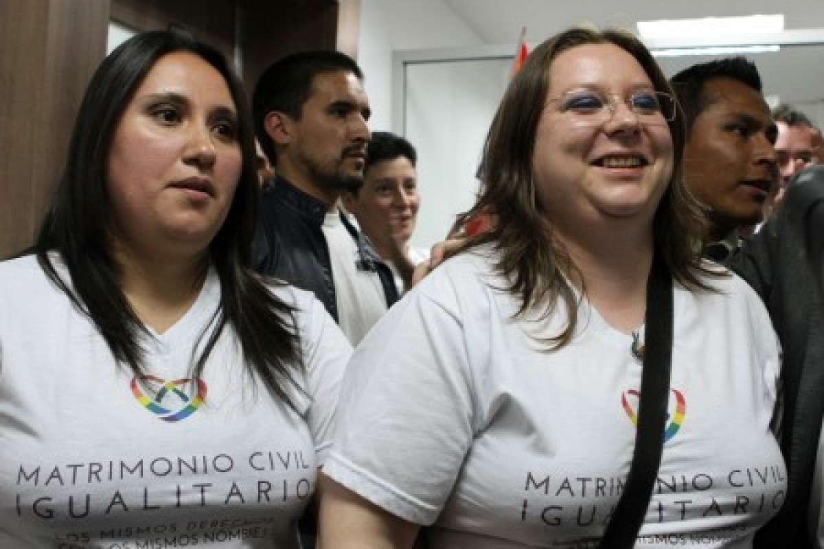 Jueza neg&oacute; acci&oacute;n de protecci&oacute;n a lesbianas que desean contraer nupcias  