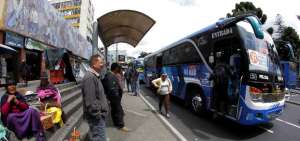 En el centro de Ambato baja el caos
