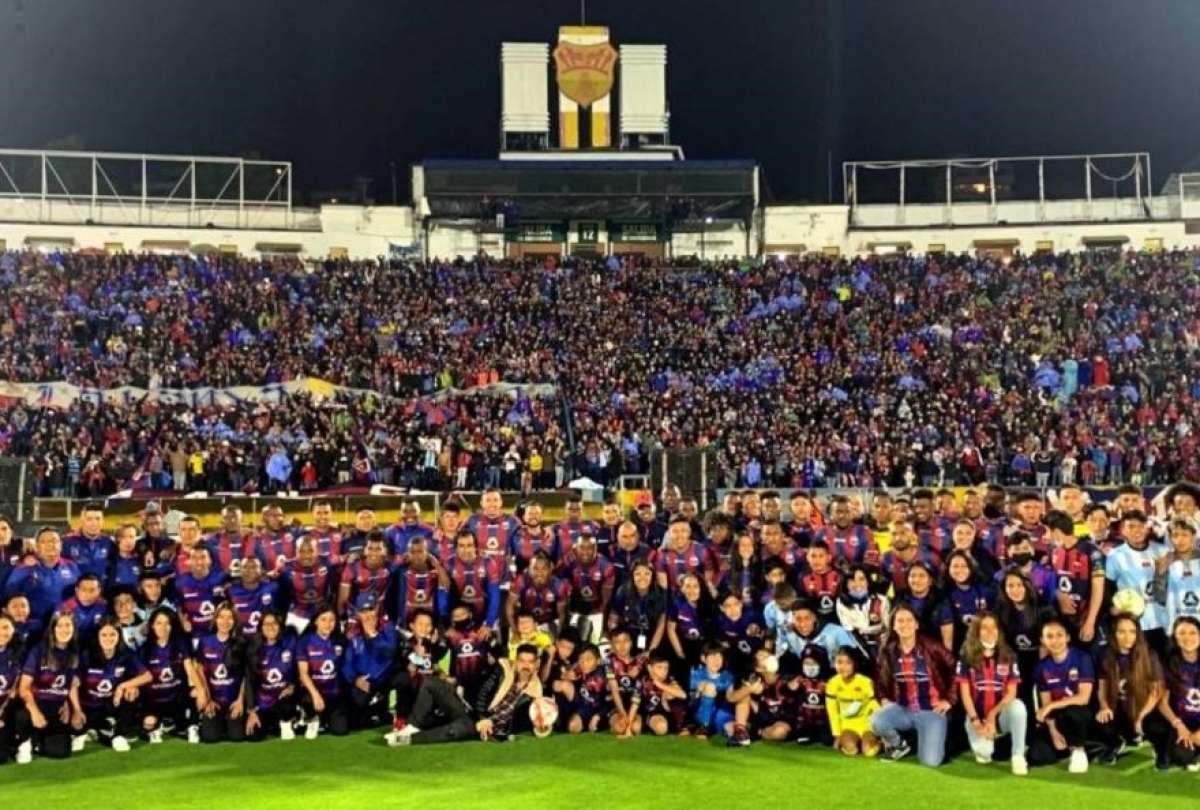 Deportivo Quito presentar&aacute; su plantel 2026 en la Noche Azulgrana con un amistoso internacional ante Bol&iacute;var.