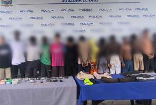 La Policía capturó a 15 presuntos delincuentes vinculados a extorsión y ataques con explosivos en Machala.
