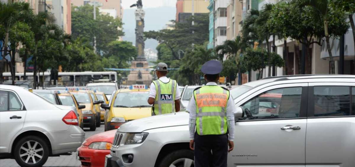 Los agentes de tr&aacute;nsito empezar&aacute;n hoy a sancionar a los infractores. 