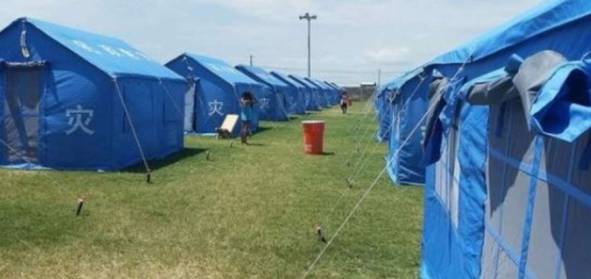 Decenas de miles de personas se encuentran en albergues oficiales.