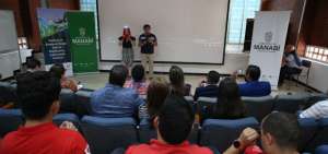 En el auditorio de la PUCE-Manab&iacute; se desarroll&oacute; el seminario &ldquo;Gesti&oacute;n de Riesgo desde la planificaci&oacute;n y Ordenamiento Territorial&rdquo;. 
