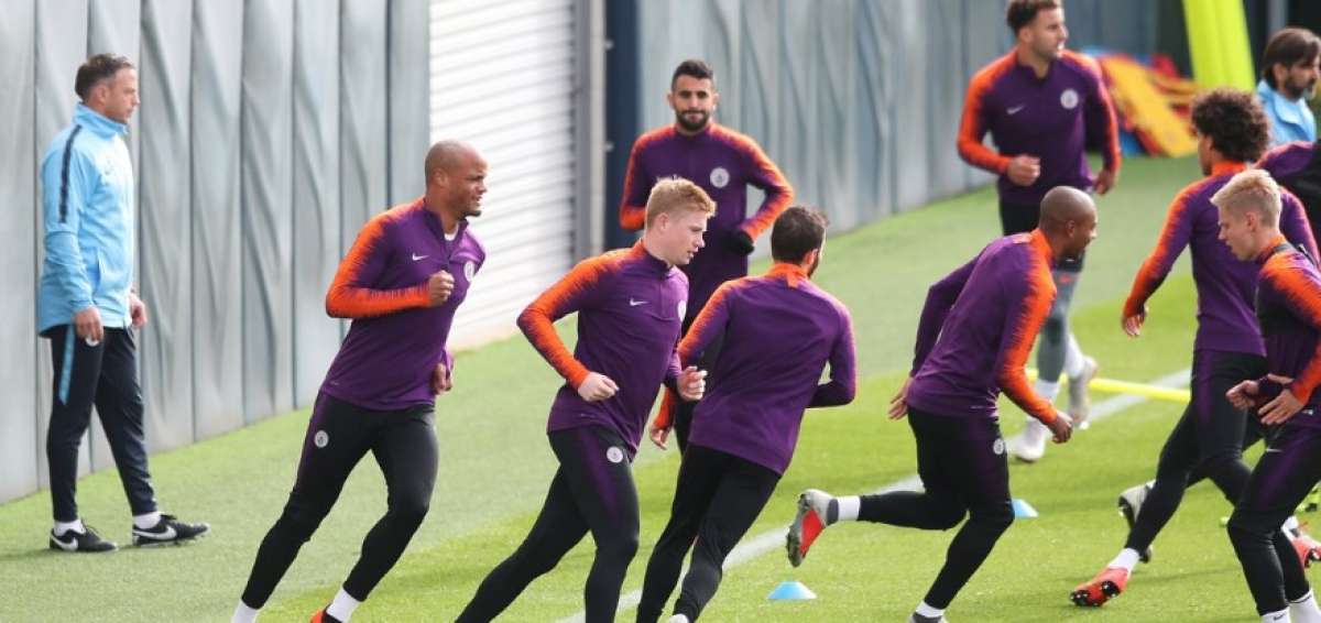 De Bruyne se hab&iacute;a lesionado de la rodilla en agosto.