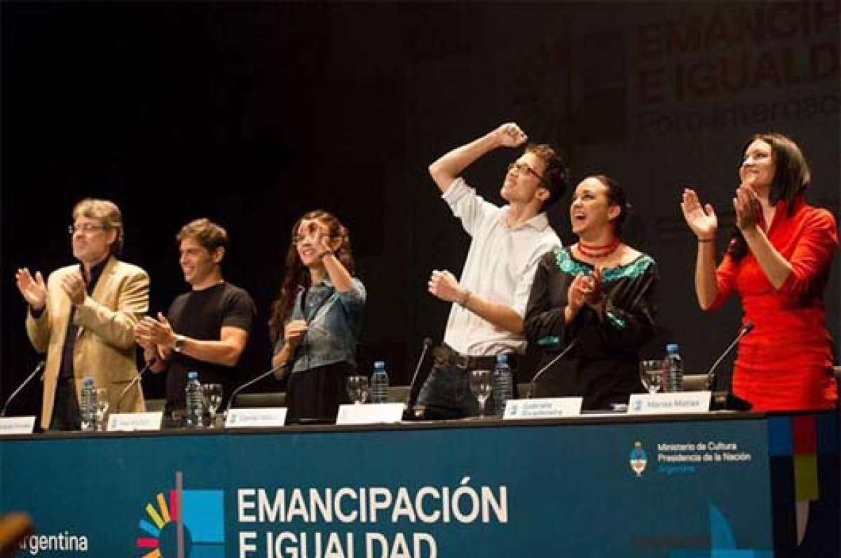 La presidenta de la Asamblea de Ecuador, Gabriela Rivadeneira, particip&oacute; en el foro de Buenos Aires. Foto: Cortes&iacute;a