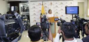 La presidenta de la Asamblea Nacional, Elizabeth Cabezas, durante una rueda de prensa.