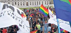 A inicios de 2000 era impensable para Chile hablar de uniones homosexuales, mucho menos considerar el debate en el escenario pol&iacute;tico. Foto: tomado de internet