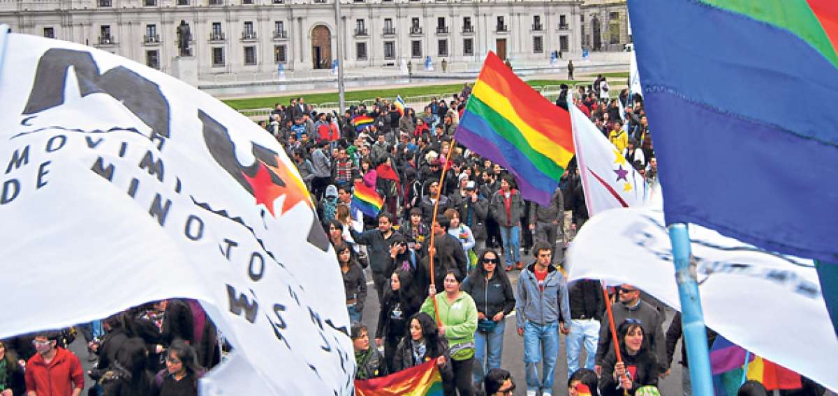 A inicios de 2000 era impensable para Chile hablar de uniones homosexuales, mucho menos considerar el debate en el escenario pol&iacute;tico. Foto: tomado de internet