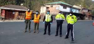 Refuerzan controles en las v&iacute;as de ingreso a Cuenca