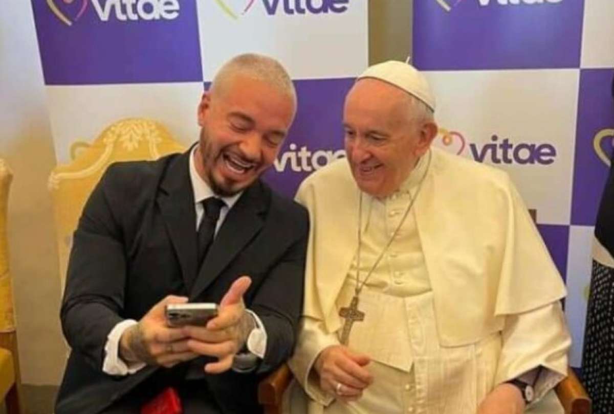 J Balvin tuvo una reunión con el papa Francisco en el Vaticano