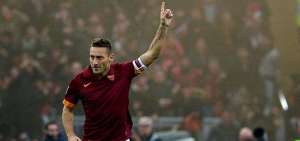 Totti anuncia su autobiograf&iacute;a un a&ntilde;o despu&eacute;s de su retirada