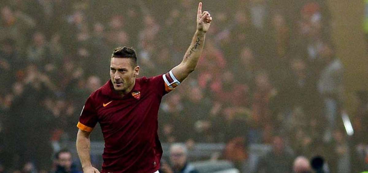 Totti anuncia su autobiograf&iacute;a un a&ntilde;o despu&eacute;s de su retirada