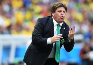 Herrera explic&oacute; que pese al esc&aacute;ndalo por agresi&oacute;n al periodista, jam&aacute;s pas&oacute; por su mente renunciar a la selecci&oacute;n mexicana.