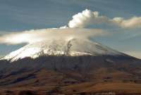 Registran emisión de gas en el volcán Cotopaxi
