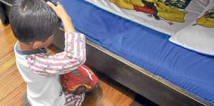 Seg&uacute;n los expertos, el problema es m&aacute;s com&uacute;n en los ni&ntilde;os porque tienen menos madurez que las ni&ntilde;as. Foto: Tomada de Internet