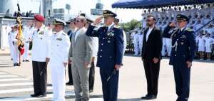 Pati&ntilde;o destaca logros alcanzados en FF.AA., durante ceremonia de ascensos en la Armada