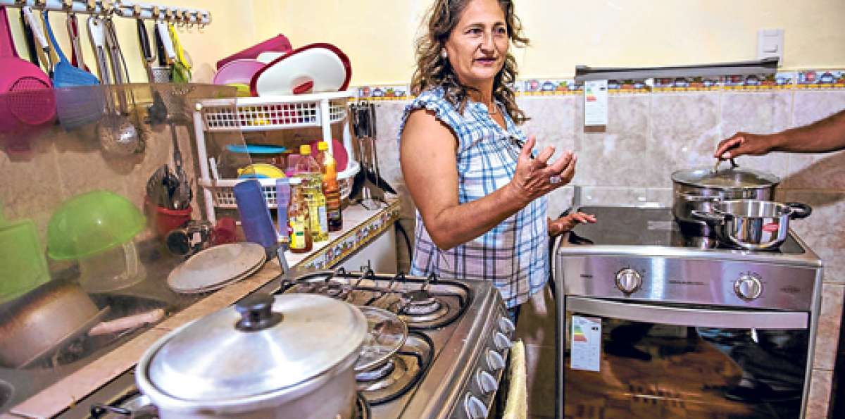 La venta de las cocinas de inducci&oacute;n avanza en el pa&iacute;s. El Gobierno espera instalar 1 mill&oacute;n este a&ntilde;o. Foto: John Guevara / El Tel&eacute;grafo