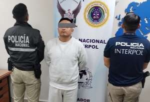 Interpol entregó a Ecuador a presunto integrante de “Los Lobos” requerido por la justicia