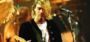 La presentaci&oacute;n de Unplugged se dio menos de seis meses antes del suicidio, el 5 de abril de 1994, de un Kurt Cobain afectado por la hero&iacute;na.