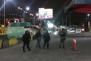 Policía descarta alerta de presunto artefacto explosivo en centro comercial en Quito