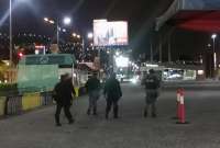 Policía descarta alerta de presunto artefacto explosivo en centro comercial en Quito