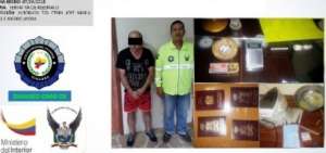 Durante el allanamiento se hallaron celulares, droga, pasaportes, entre otros.